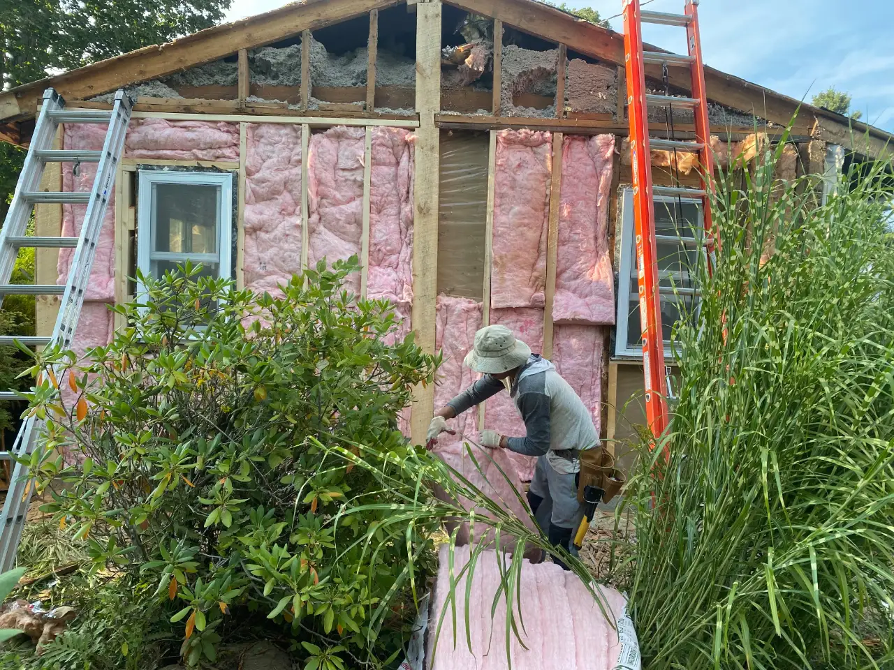 Roofing contractor in Massachusetts ready to take your call