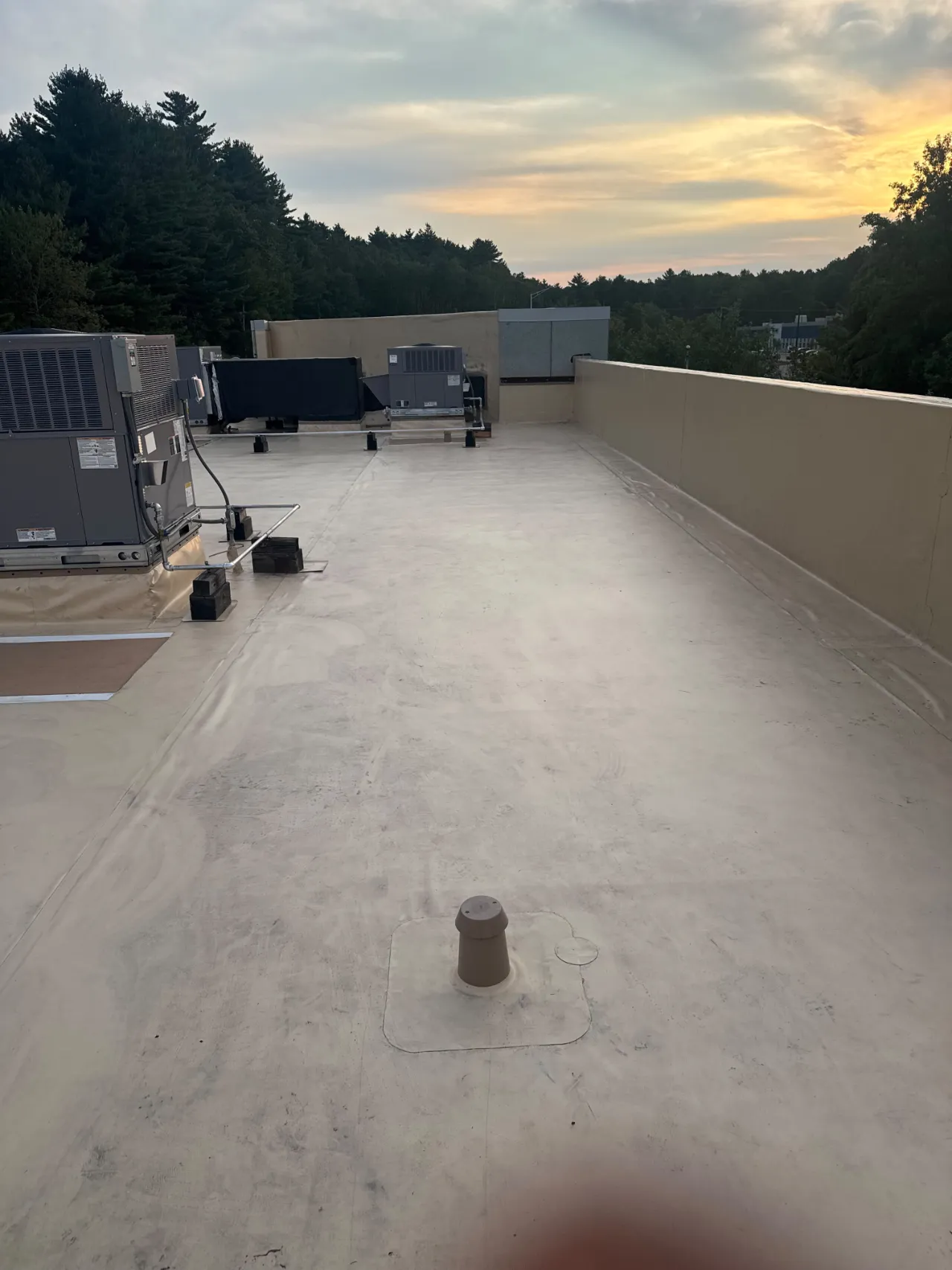 Mechanically attached EPDM membrane on a low slope roof