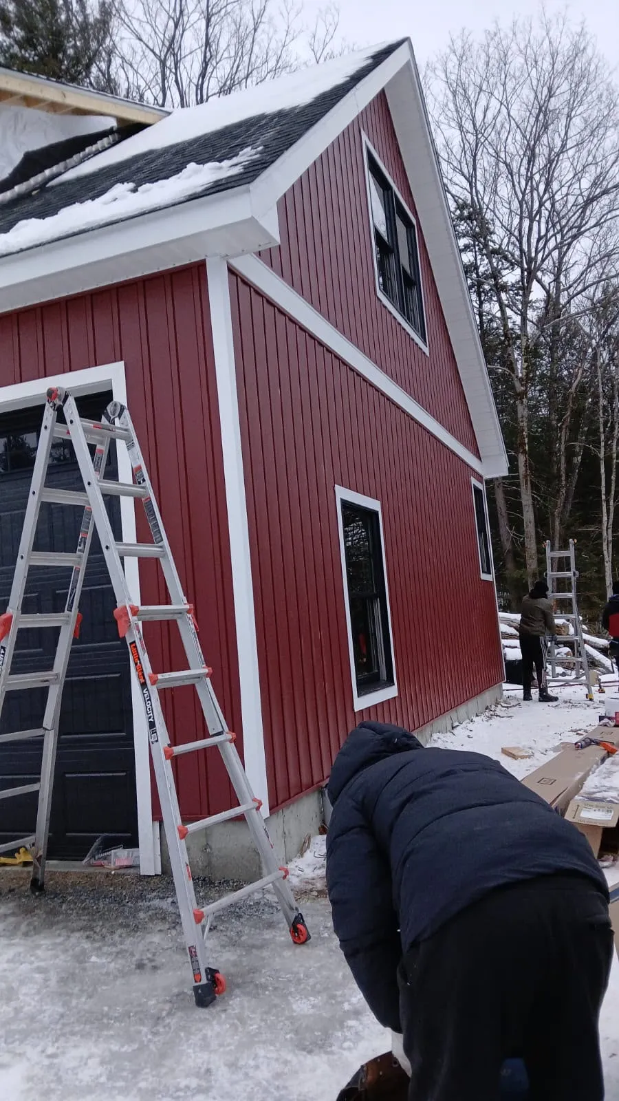 WCR Construction Inc roofing team in Massachusetts